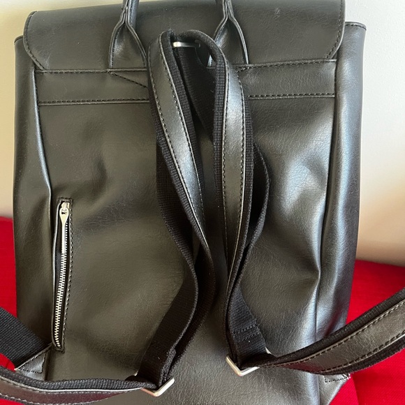 MATT & NAT FABIMINI Vegan Backpack - Picture 3 of 4